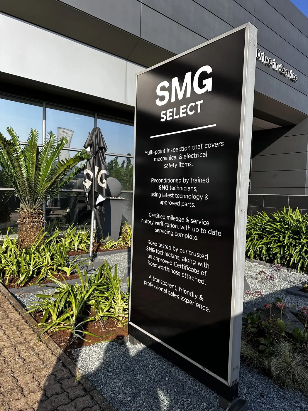 SMG Select outdoor pylon sign