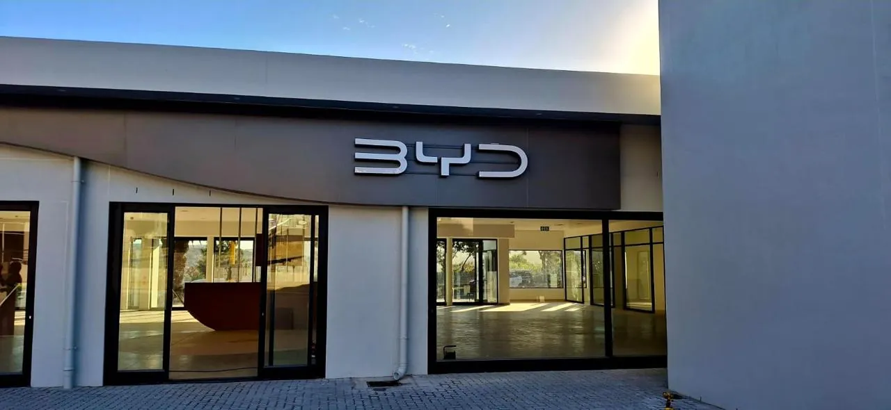 BYD Tygervalley dealership shopfront signage